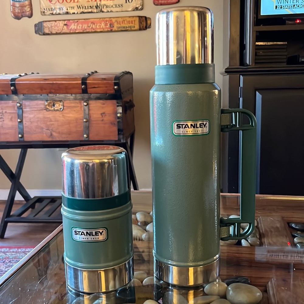 Stanley Classic Vacuum Insulated Thermos Cold & Hot set of two